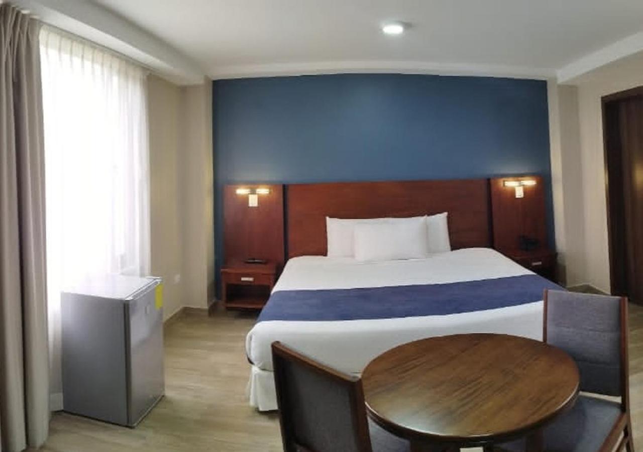 Hotel San Agustin Plaza Латакунга Экстерьер фото