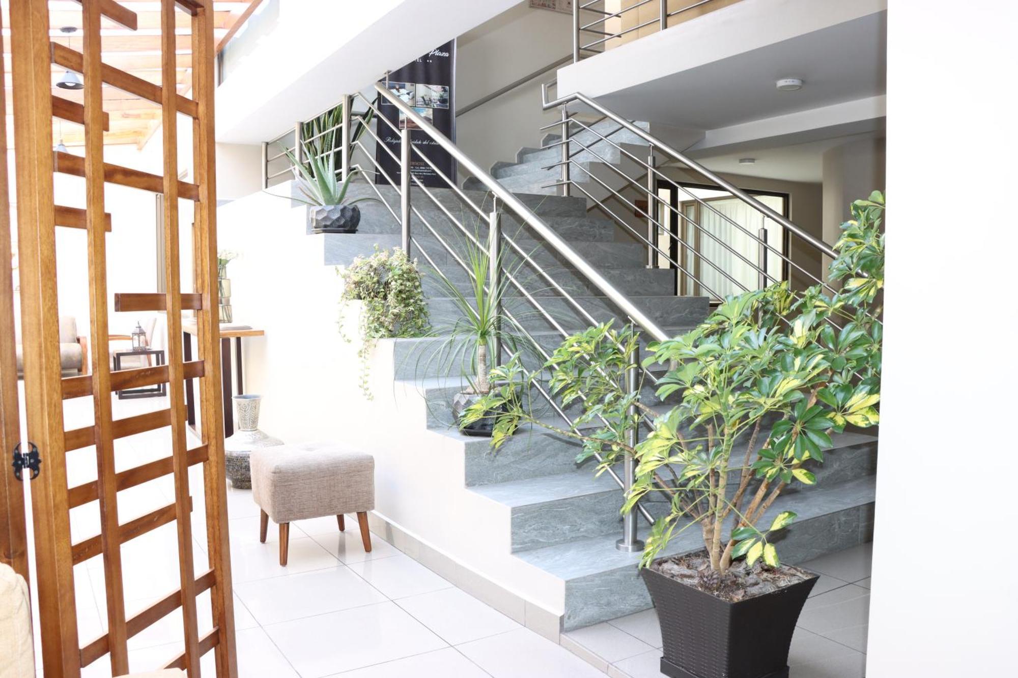 Hotel San Agustin Plaza Латакунга Экстерьер фото