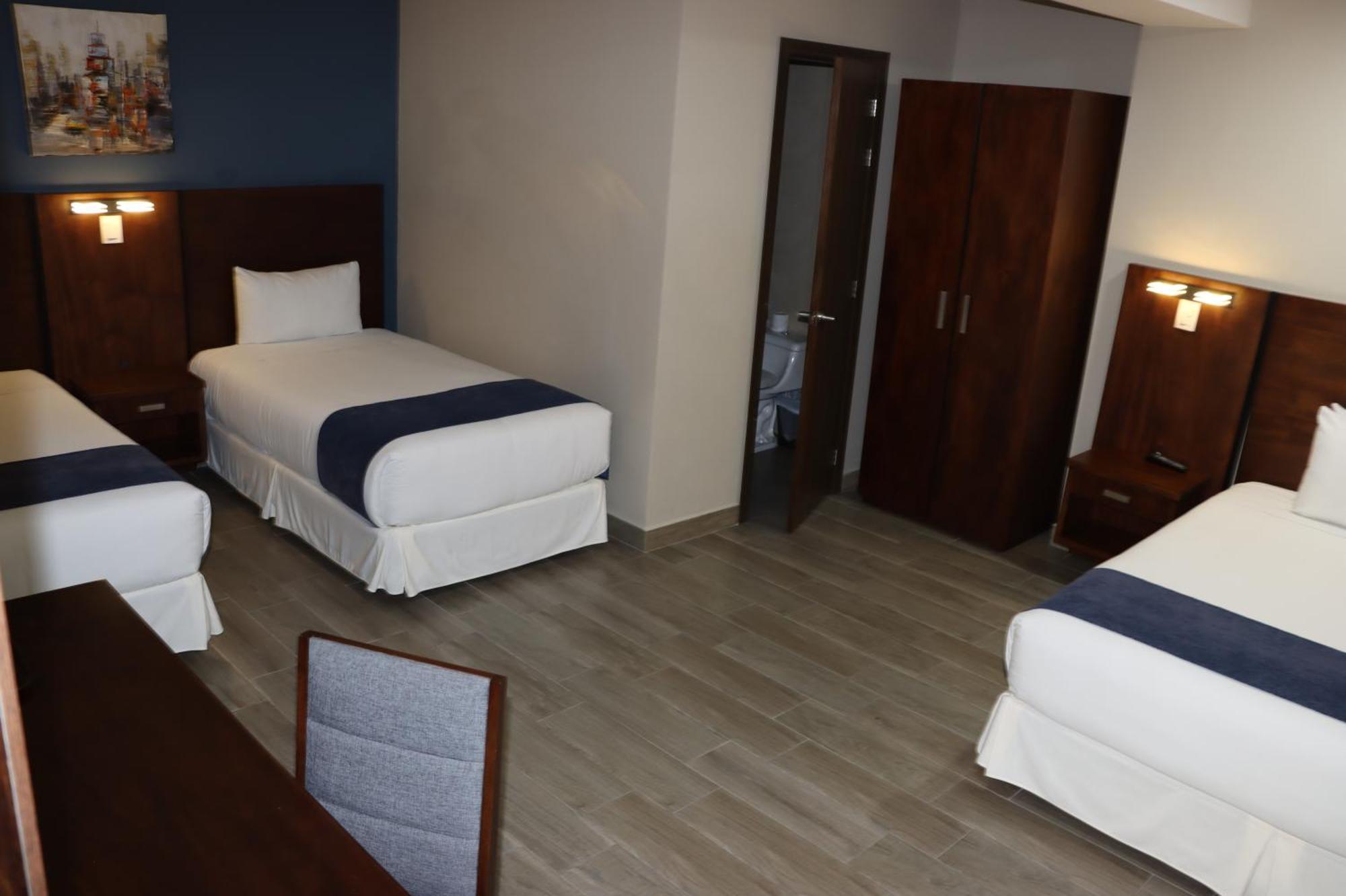 Hotel San Agustin Plaza Латакунга Экстерьер фото